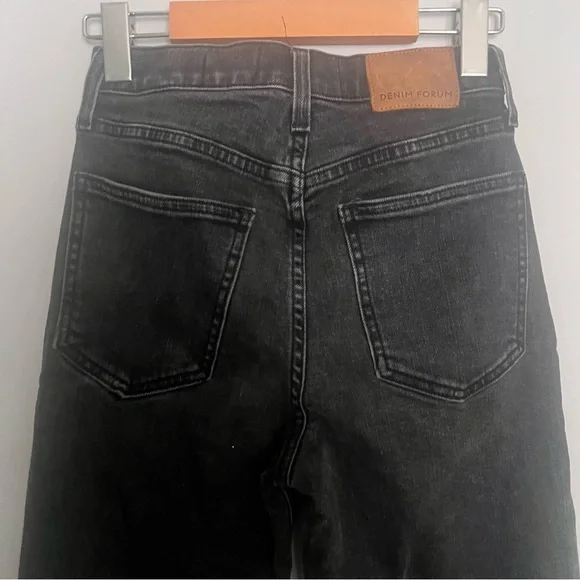 Aritzia Denim Forum The Arlo Hi-Rise Straight Jean Black Size 24 - Picture 6 of 11
